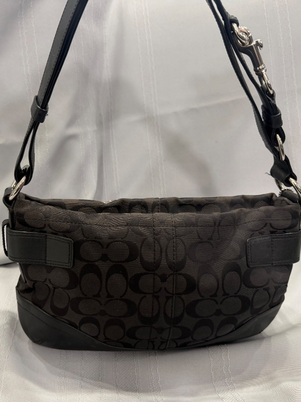 2011 COACH Soho Signature One Shoulder Bag F17169 - Picture 2 of 8